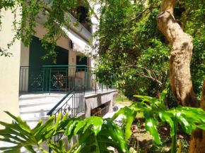 Marousi Comfy Apartment